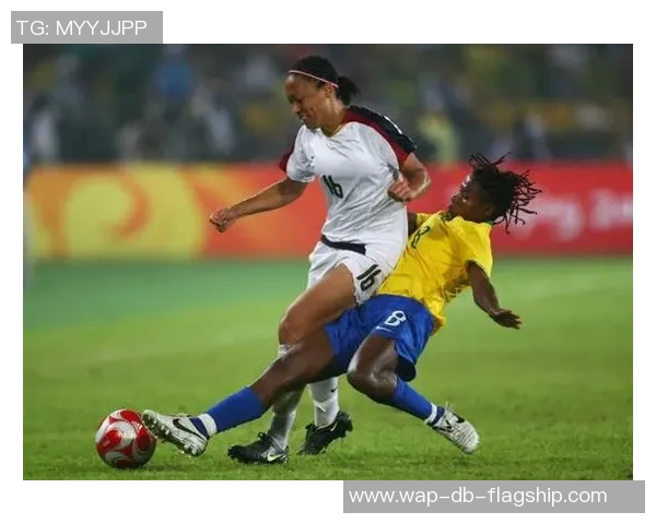 足球抢断技巧解析提升防守能力助力球队胜利的关键因素 足球抢断技巧解析提升防守能力助力球队胜利的关键因素